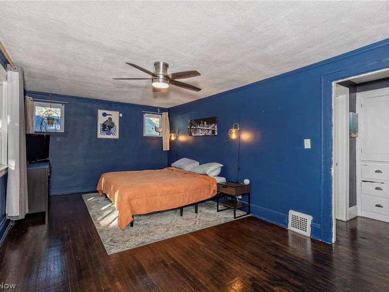 3854 Brookside Boulevard, Cleveland, OH 44111 Photo 20
