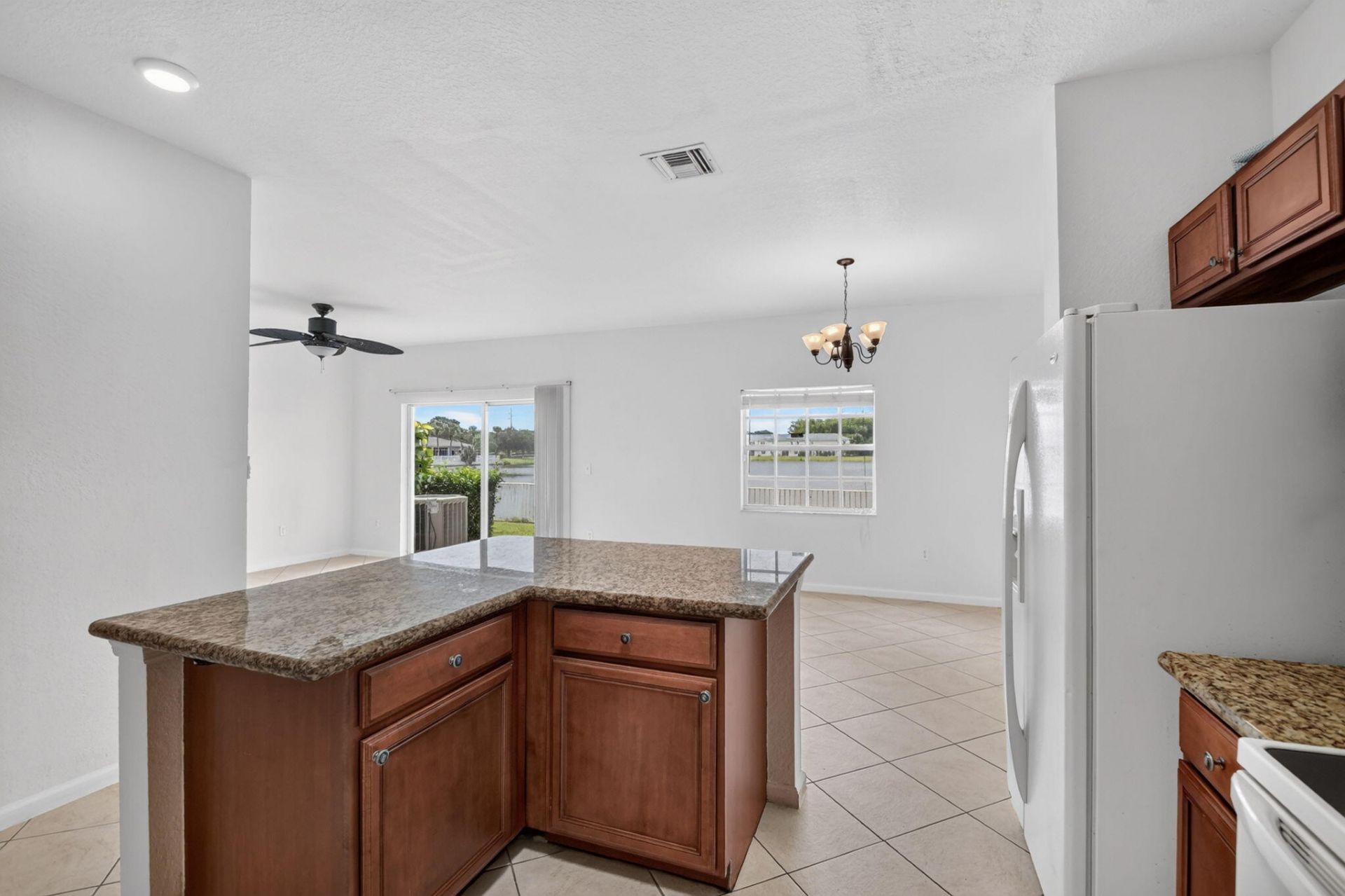 4102 Emerald Vista, Unit 4102, Lake Worth, FL 33461 Photo