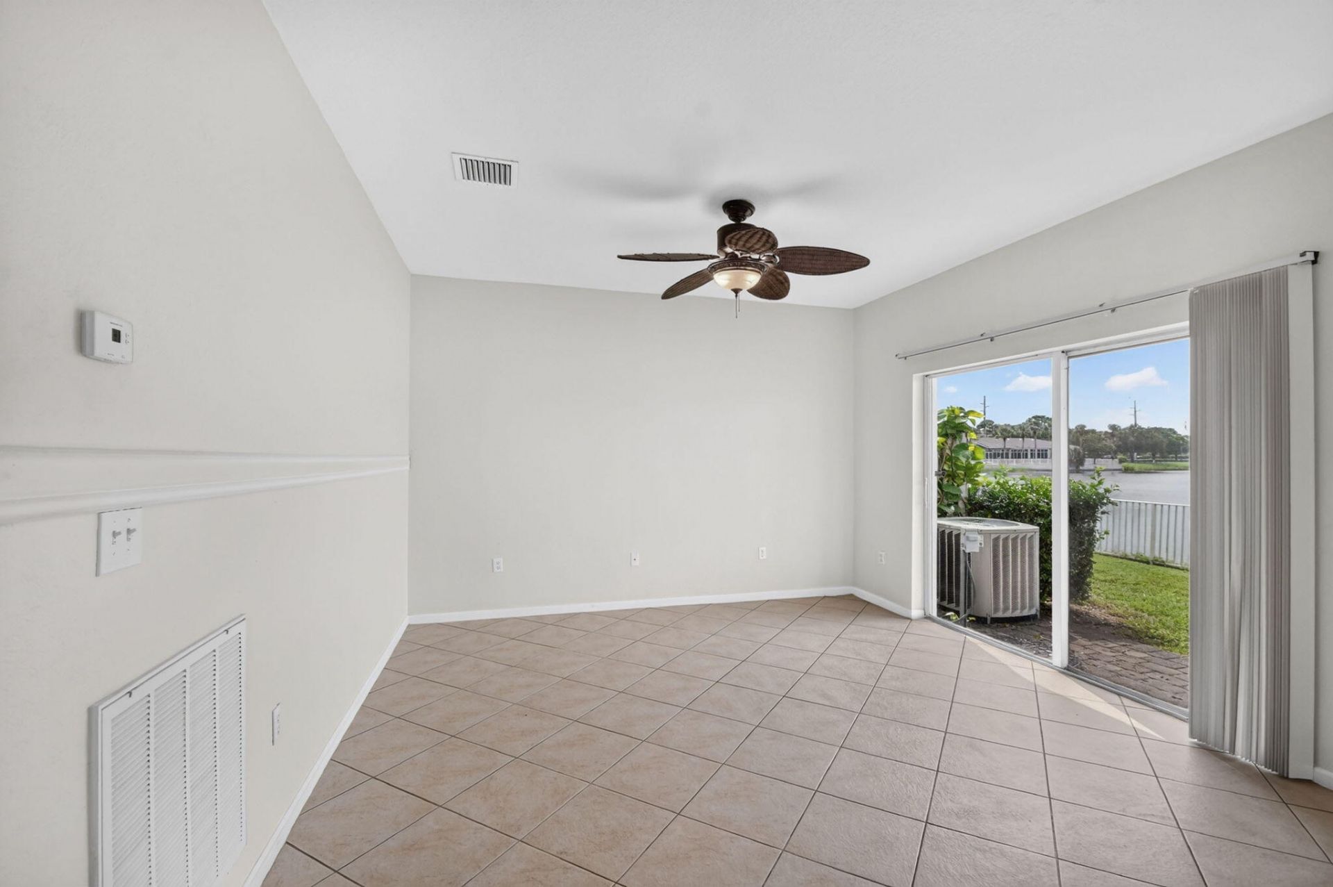 4102 Emerald Vista, Unit 4102, Lake Worth, FL 33461 Photo