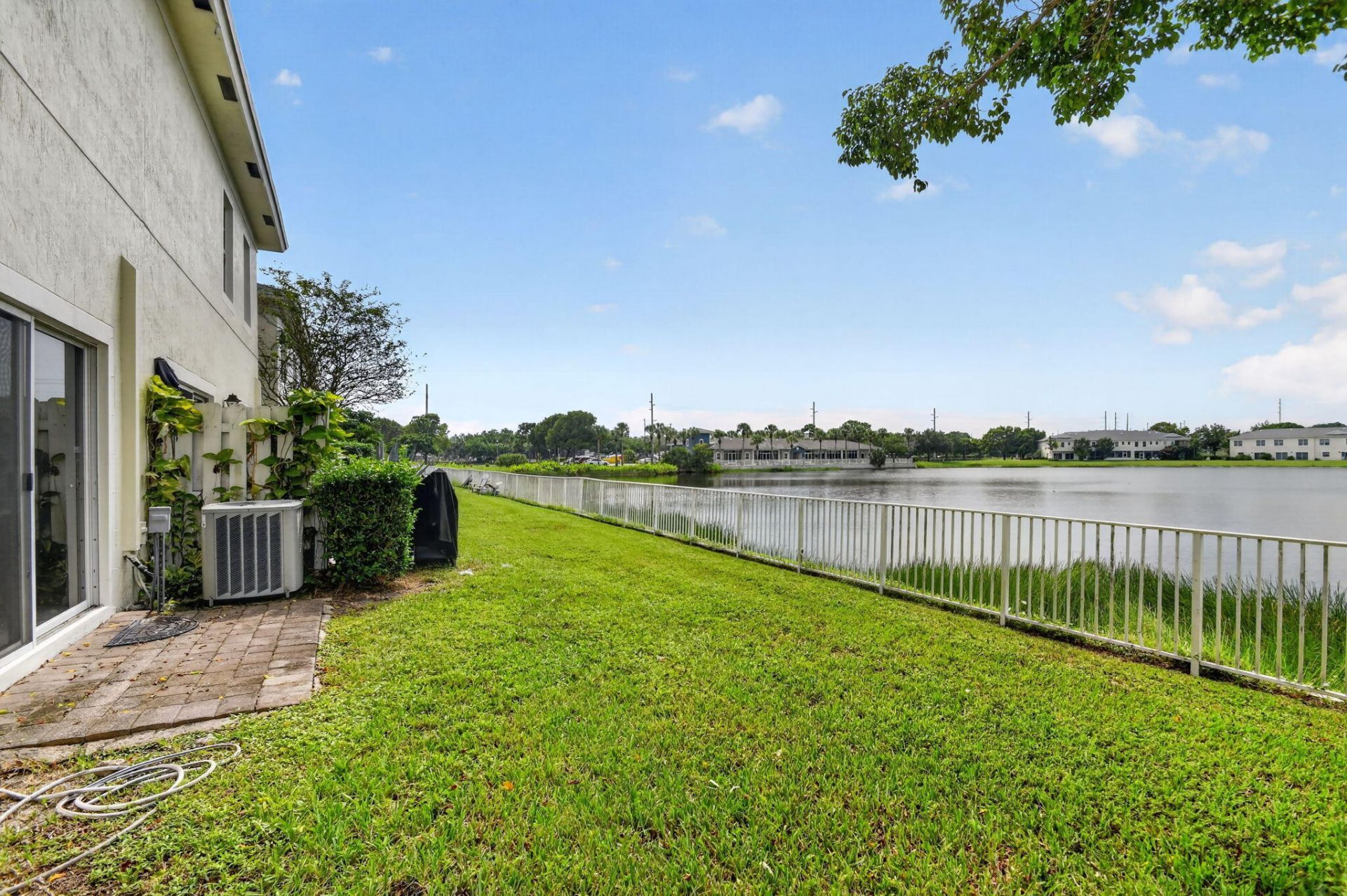 4102 Emerald Vista, Unit 4102, Lake Worth, FL 33461 Photo