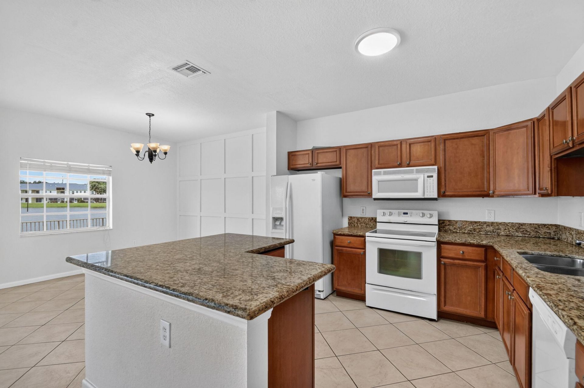 4102 Emerald Vista, Unit 4102, Lake Worth, FL 33461 Photo