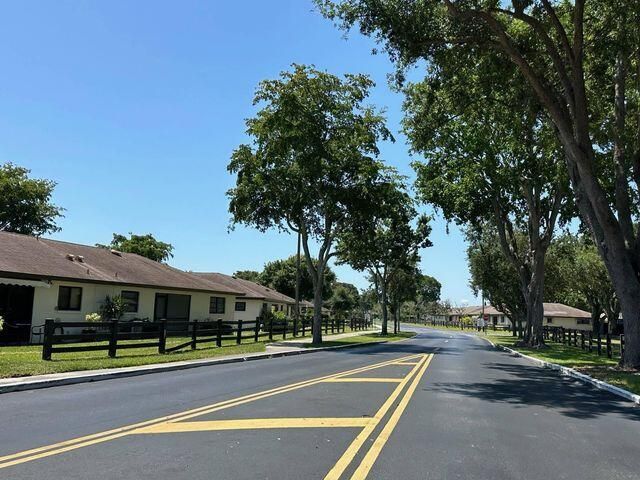 4948 Equestrian Circle, Unit B, Boynton Beach, FL 33436 Photo