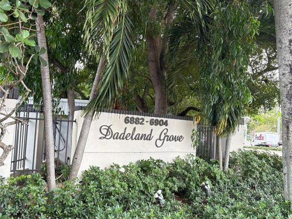 6900 N Kendall Dr , Unit A102, Pinecrest, FL 33156