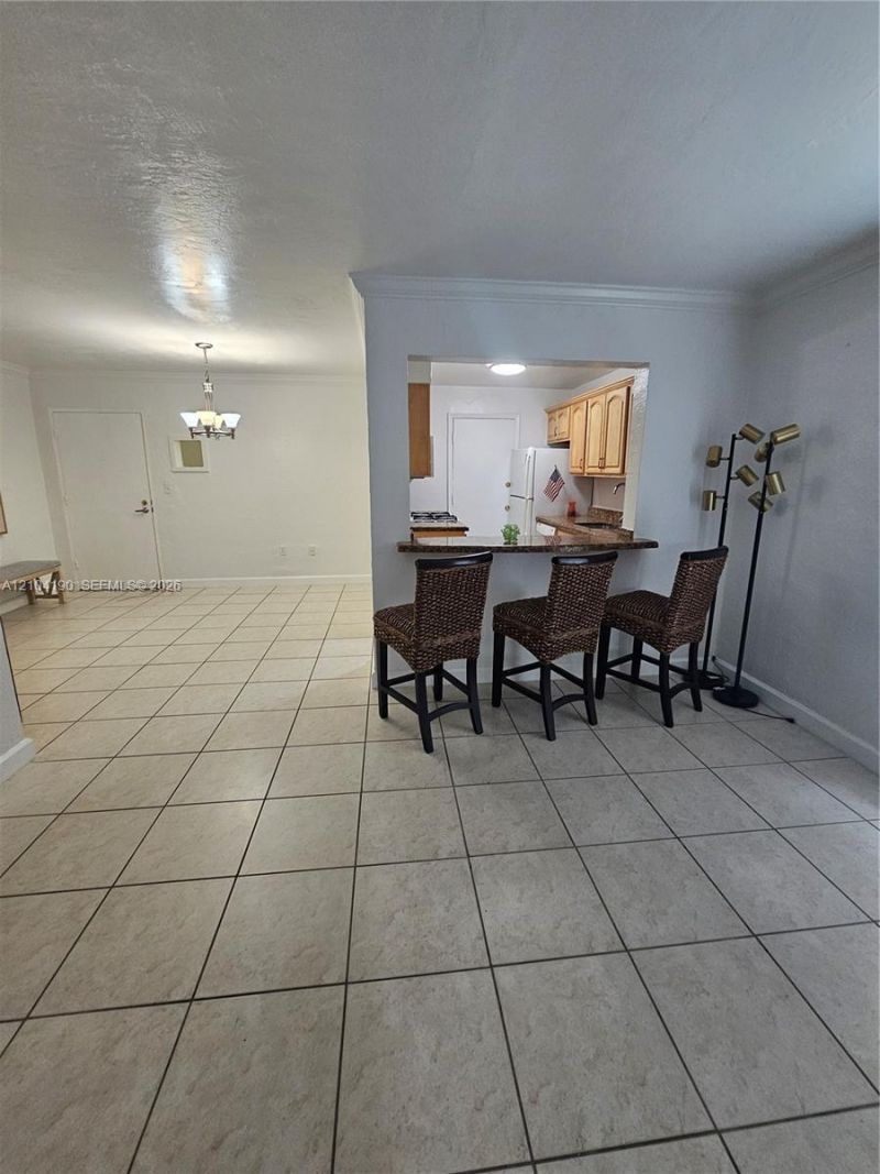 6900 N Kendall Dr , Unit A102, Pinecrest, FL 33156 Photo