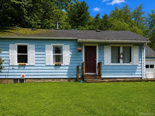 11 Wickham Drive, Warwick, NY 10990