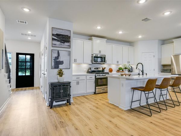 163 Longstraw DR, Buda, TX 78610
