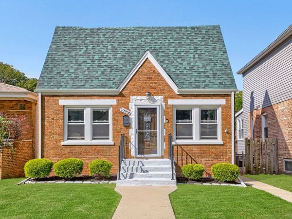 10956 S Saint Louis Avenue , Chicago, IL 60655