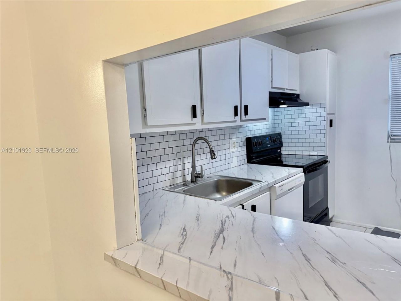 8321 Sands Point Blvd , Unit D204, Tamarac, FL 33321 Photo