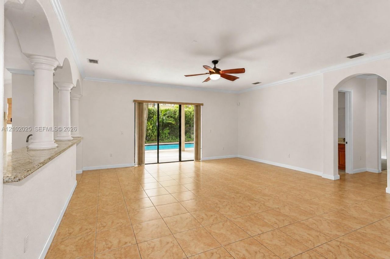 7846 SW 195th St , Cutler Bay, FL 33157 Photo
