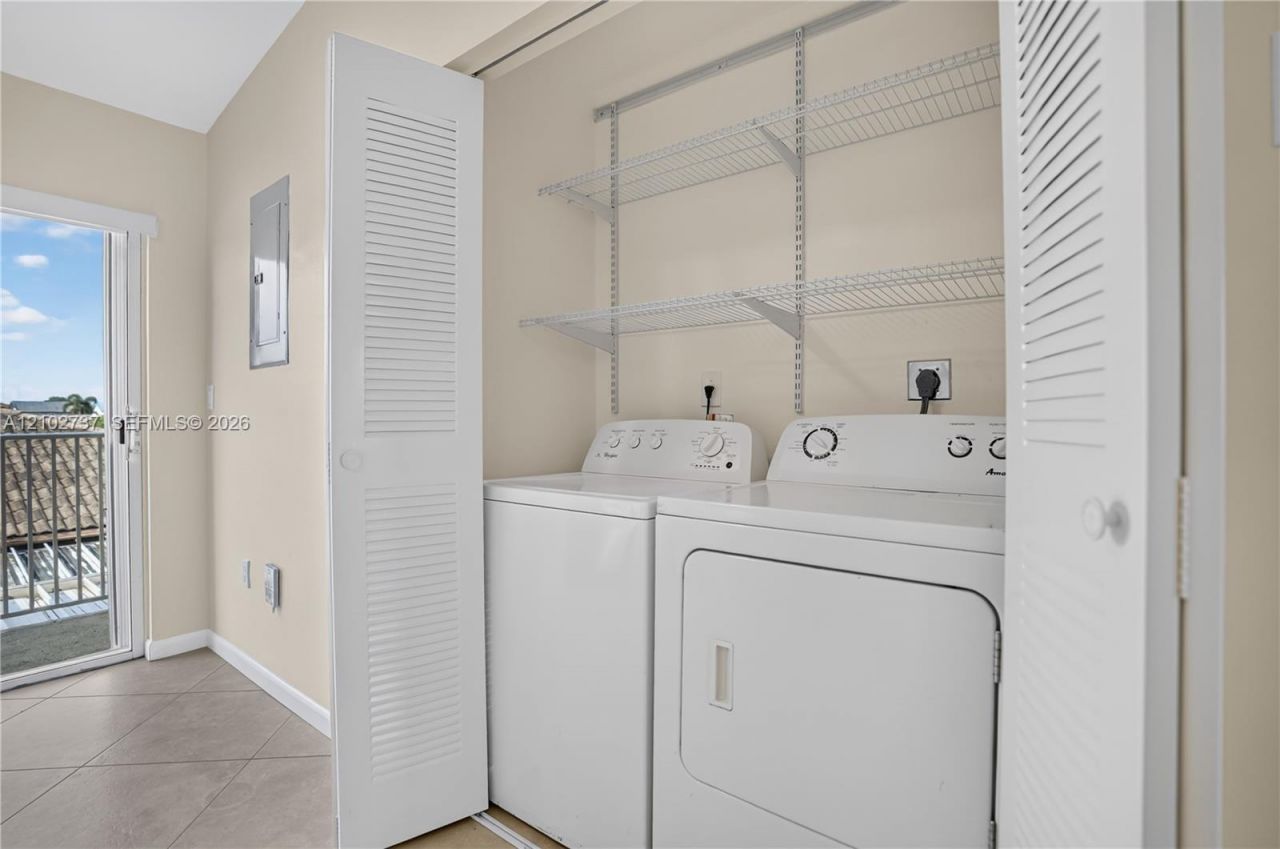 6989 W 36th Ave , Unit 202, Hialeah, FL 33018 Photo