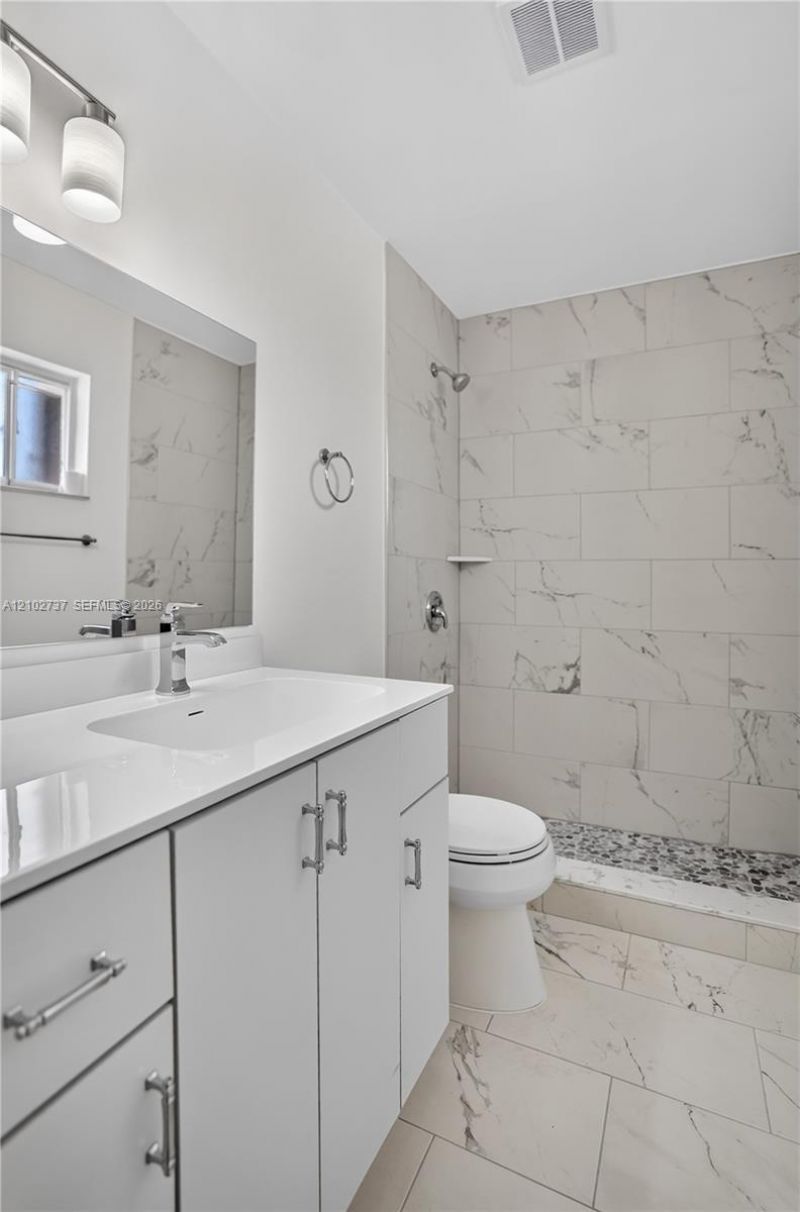 6989 W 36th Ave , Unit 202, Hialeah, FL 33018 Photo