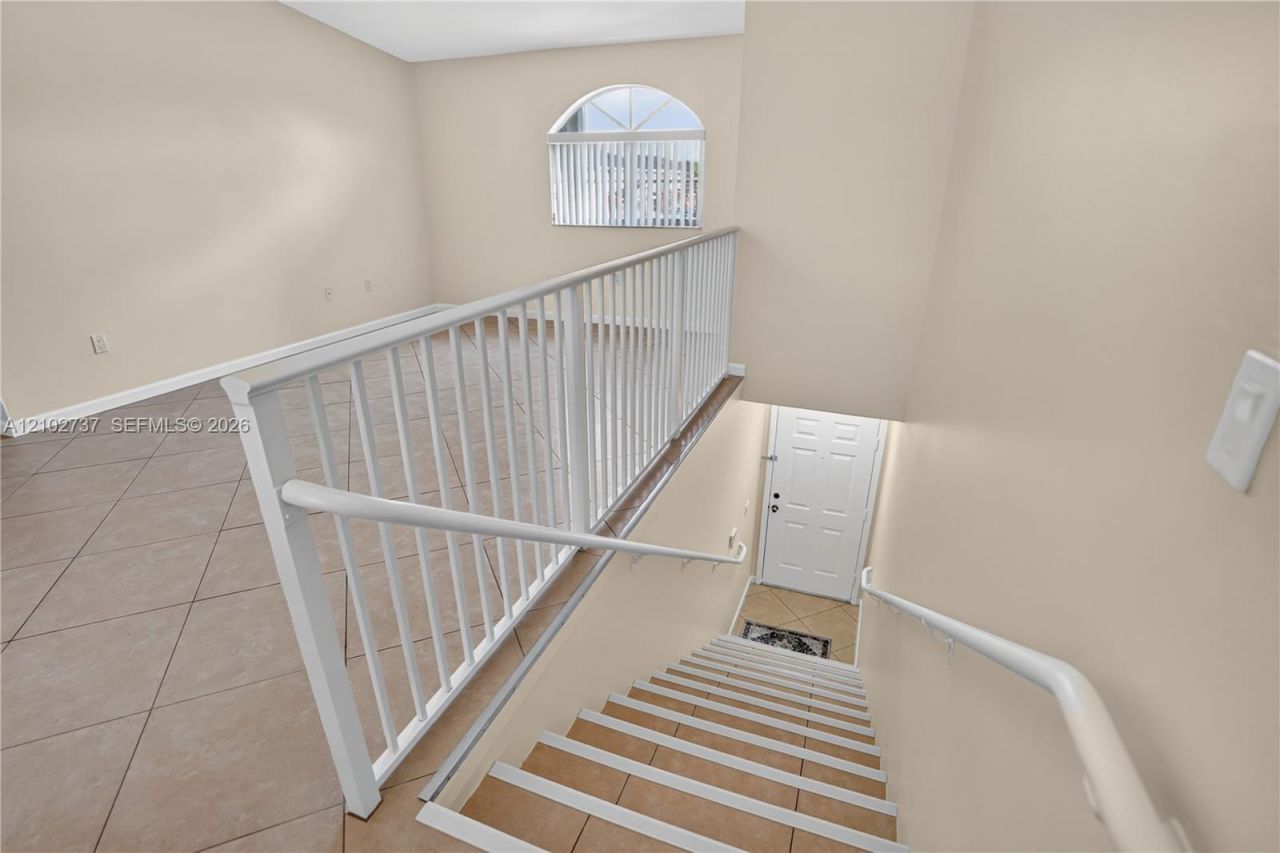 6989 W 36th Ave , Unit 202, Hialeah, FL 33018 Photo