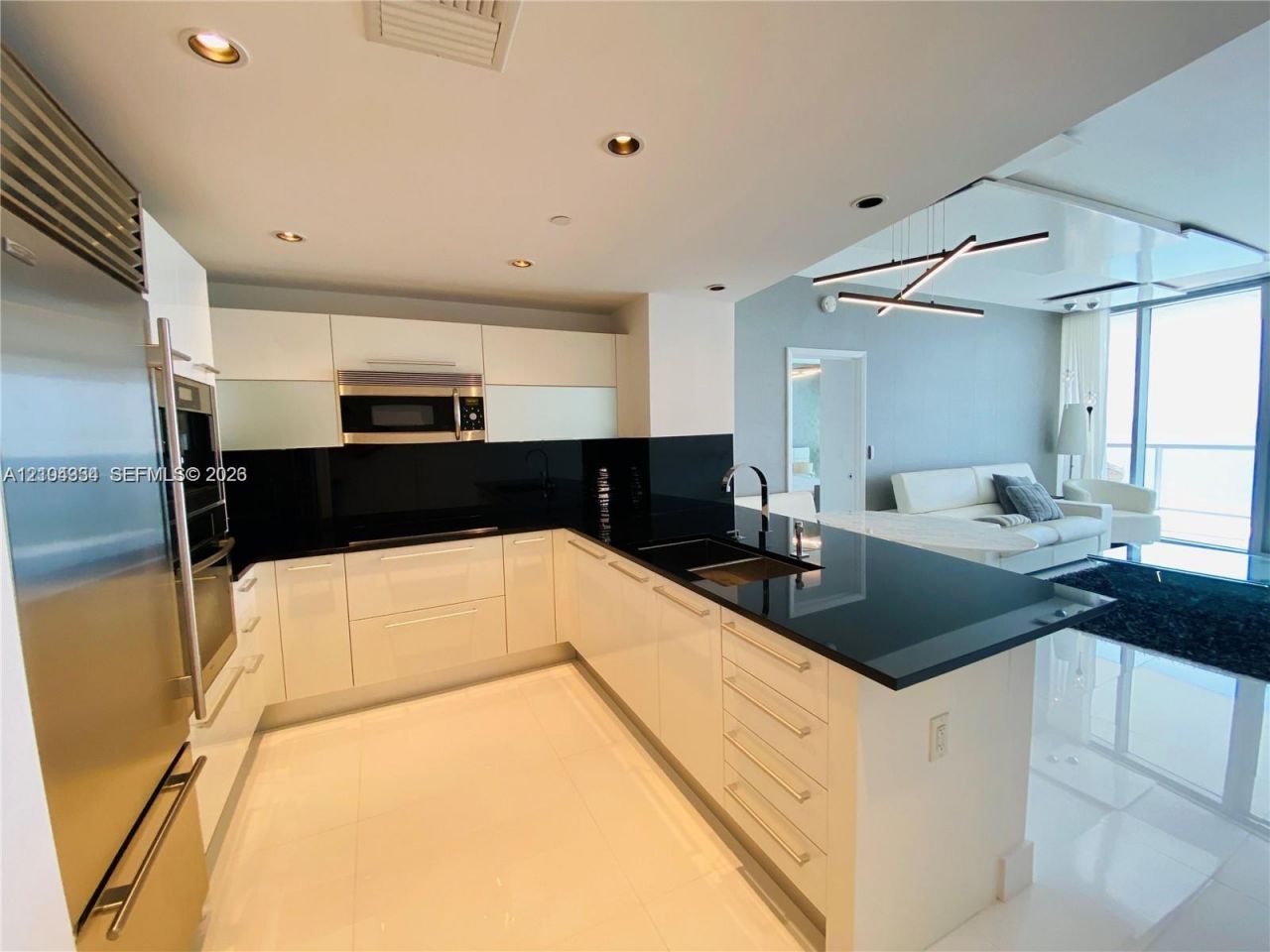 17121 Collins Ave, Unit 907, Sunny Isles Beach, FL 33160 Photo