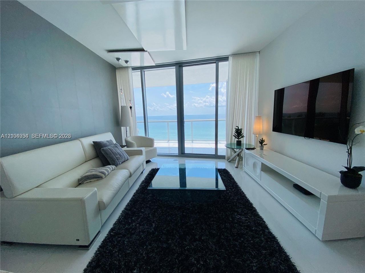 17121 Collins Ave, Unit 907, Sunny Isles Beach, FL 33160 Photo