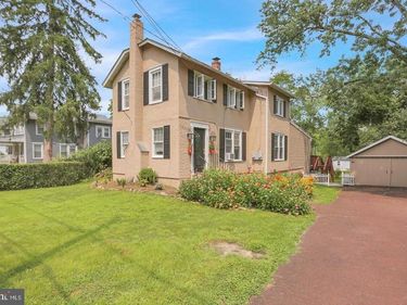 6 PERKIOMEN AVENUE, SCHWENKSVILLE, PA 19473