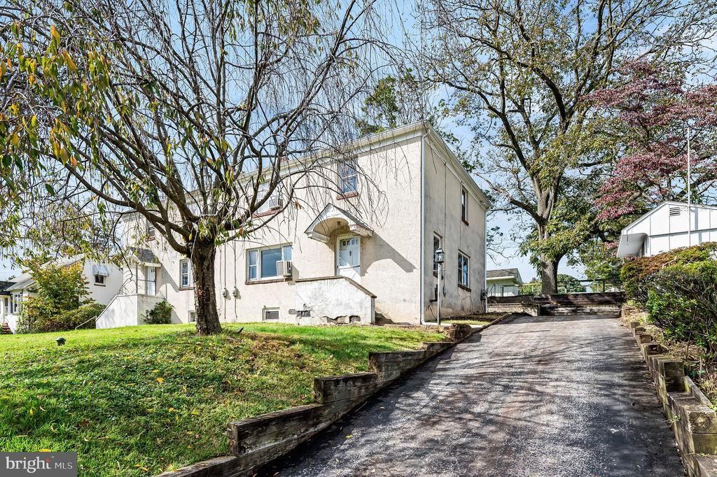 3 ELM AVENUE, NORRISTOWN, PA 19403
