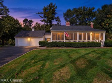 1309 Wixom Trail, Milford Township, Mi 48381