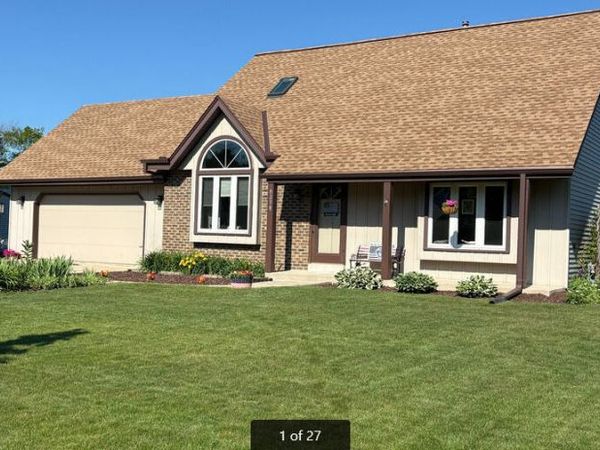 8238 S 47th St, Franklin, WI 53132