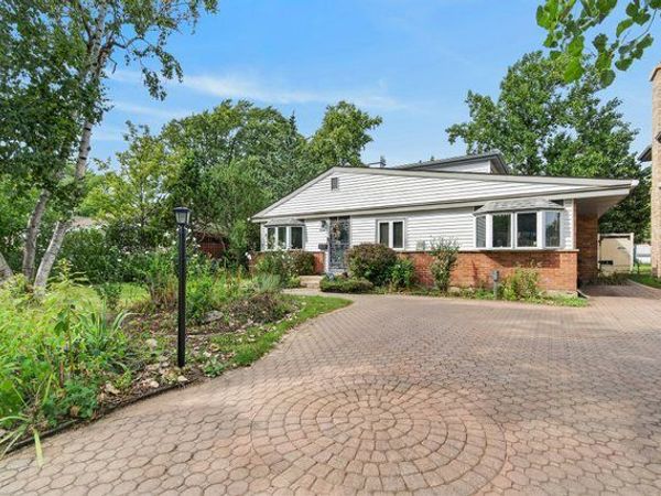 7106 Beckwith Road , Morton Grove, IL 60053