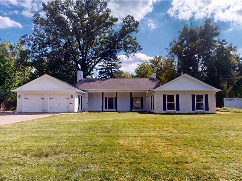 125 Manning Drive, Berea, OH 44017 Photo 2