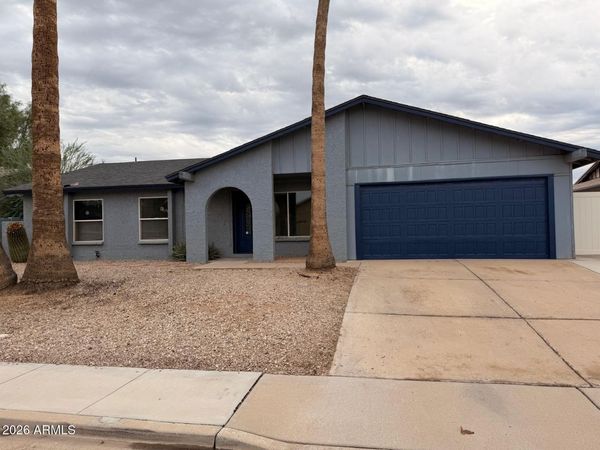 3041 S DATE Street, Mesa, AZ 85210
