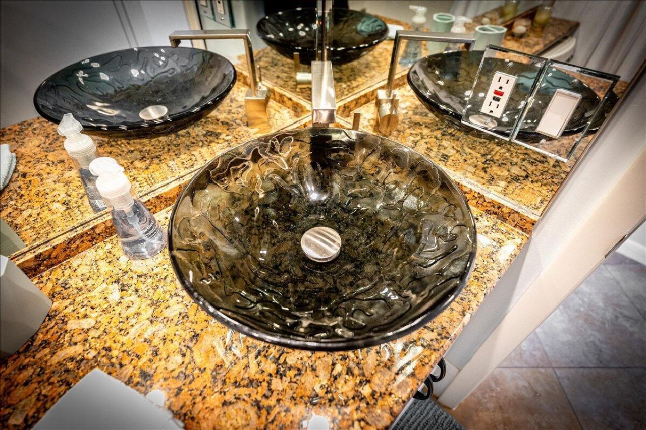9950 S Ocean Drive, Unit 604, Jensen Beach, FL 34957 Photo