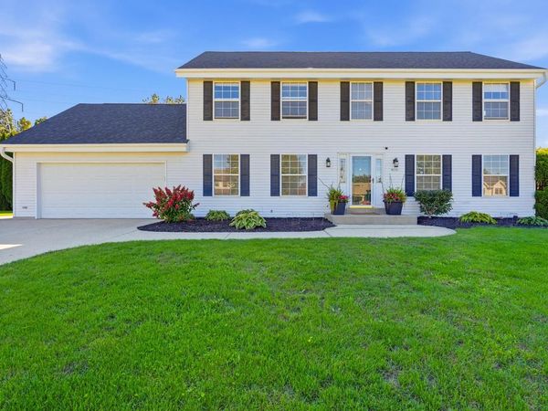 9175 S Patricia BOULEVARD, Oak Creek, WI 53154