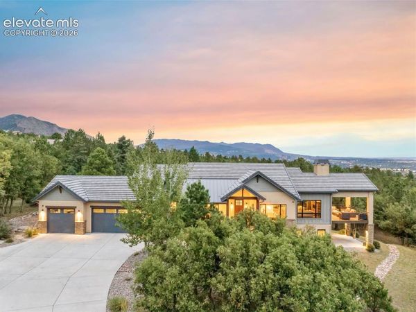 1644 Oakmoor Heights, Colorado Springs, CO 80906
