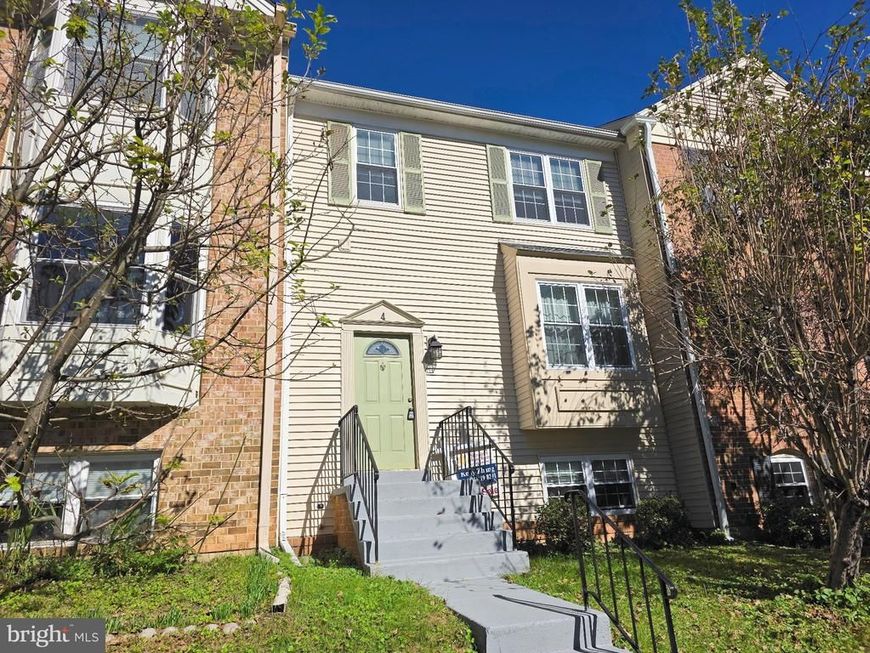 4 Narrowleaf Court , Gaithersburg, MD 20878 Main Photo