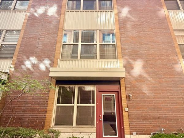 1234 W Monroe Street , Unit 7, Chicago, IL 60607