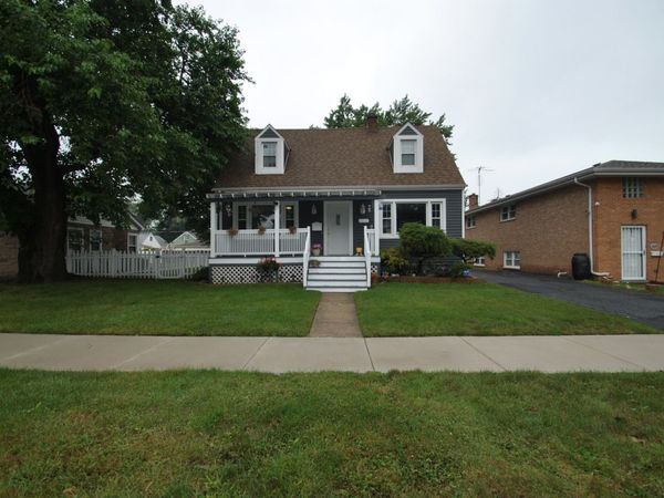 1600 N 33rd Avenue , Melrose Park, IL 60160