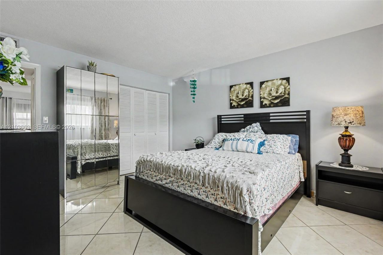 5300 Washington St, Unit H137, Hollywood, FL 33021 Photo