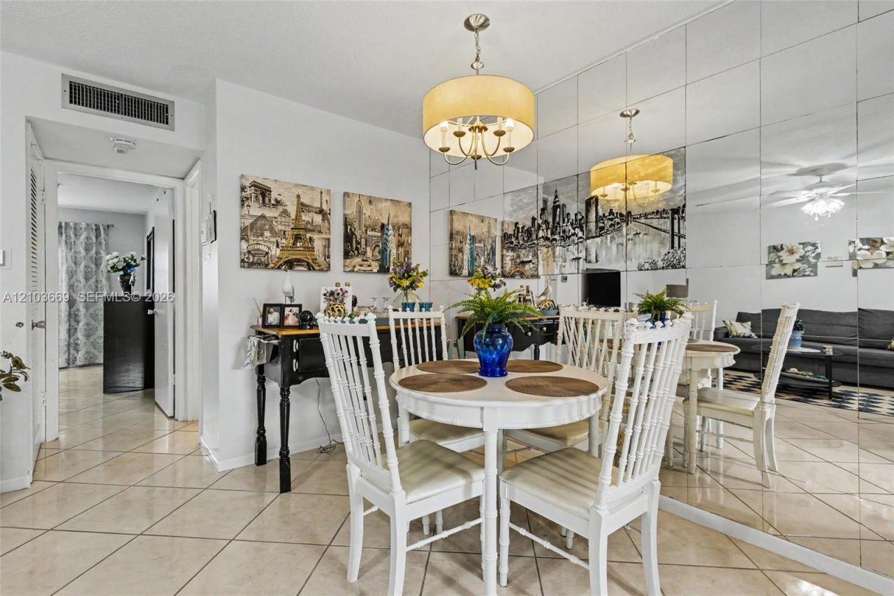 5300 Washington St, Unit H137, Hollywood, FL 33021 Photo