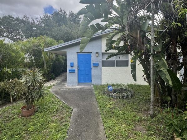 274 SW 9th St , Unit 2, Dania Beach, FL 33004