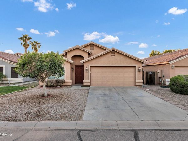41626 N RANCH Drive, San Tan Valley, AZ 85140