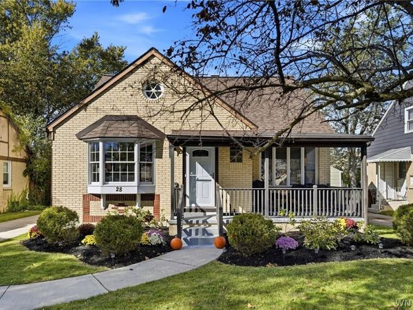 28 Flora Road , Buffalo, NY 14225