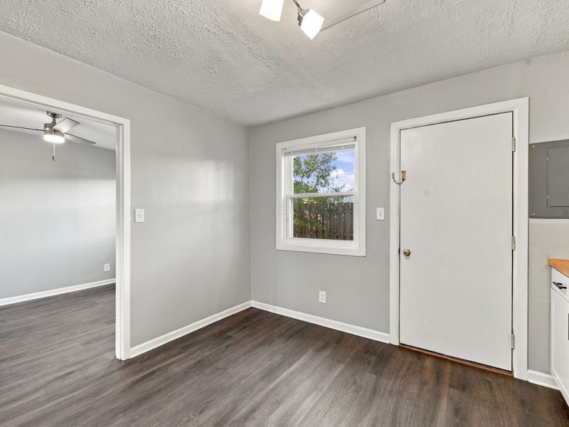 113 Buckeye Circle, Columbus, OH 43217 Photo 7