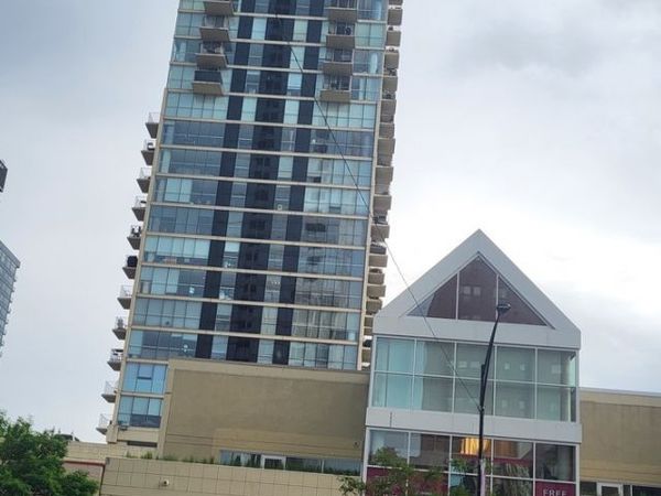 1212 N LASALLE Street , Unit 2104, Chicago, IL 60610