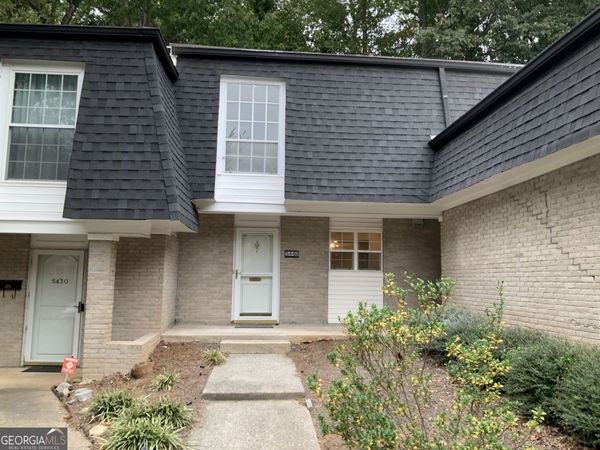 5440 Chemin De Vie NE, Sandy Springs, GA 30342