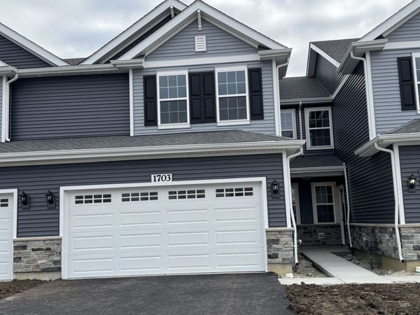 1703 baler Avenue , Unit 1703, Aurora, IL 60503