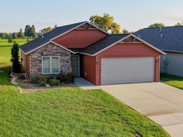 33 Stoneybrook Circle SW, Spencer, IA 51301