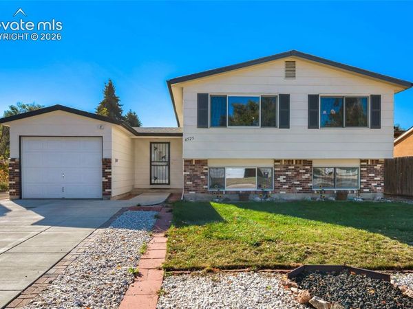 4525 S Anjelina Circle, Colorado Springs, CO 80916