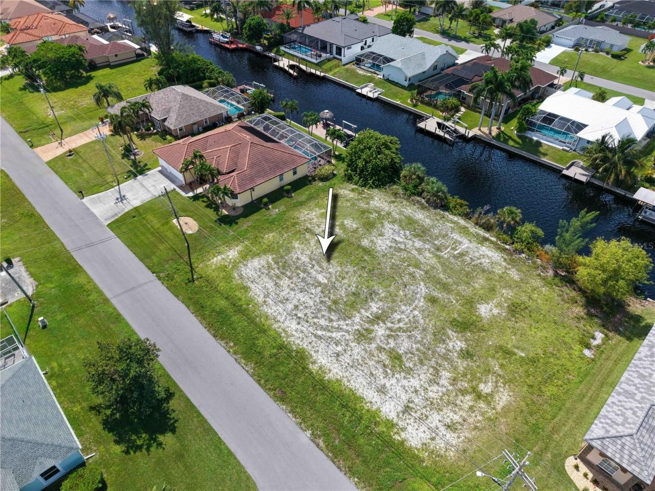 3818 SW 19th Place , Cape Coral, FL 33914 Photo
