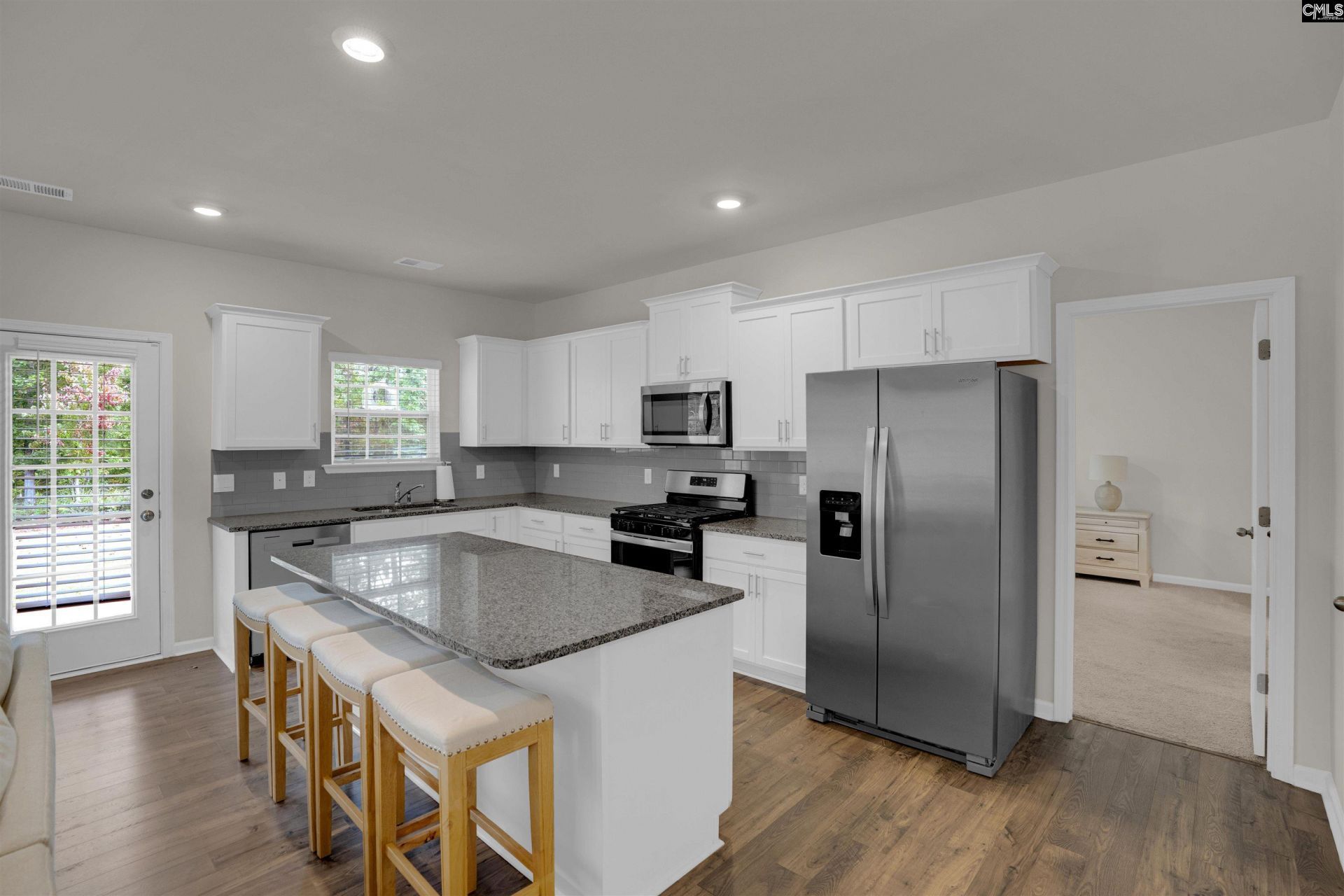 755 Tiger Lily Drive Photo 4