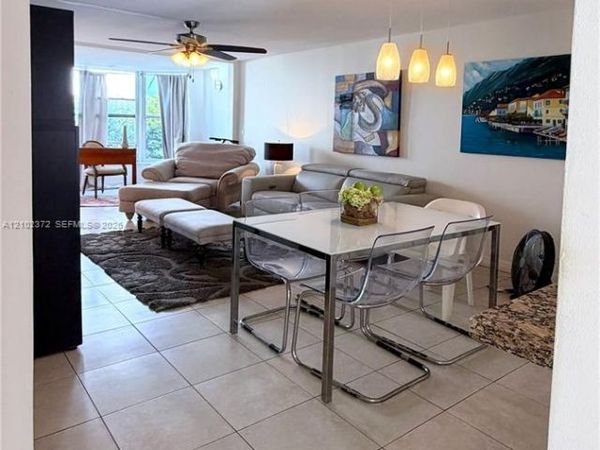 1304 NE 191st St , Unit A132, Miami, FL 33179