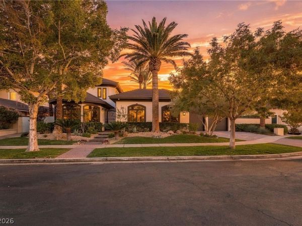 9325 Canyon Classic Drive , Las Vegas, NV 89144