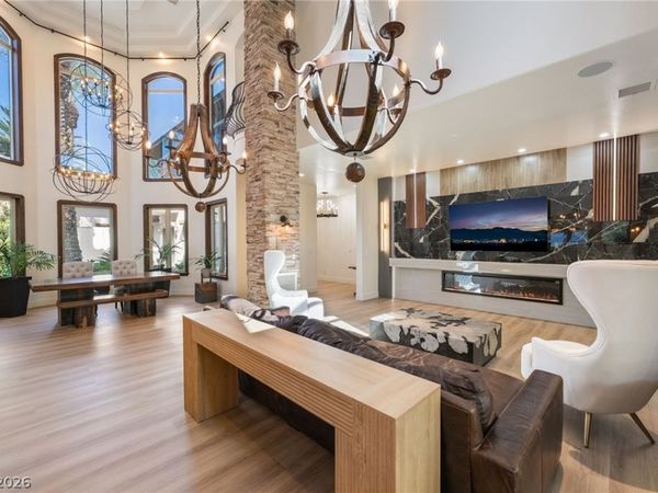 9325 Canyon Classic Drive , Las Vegas, NV 89144