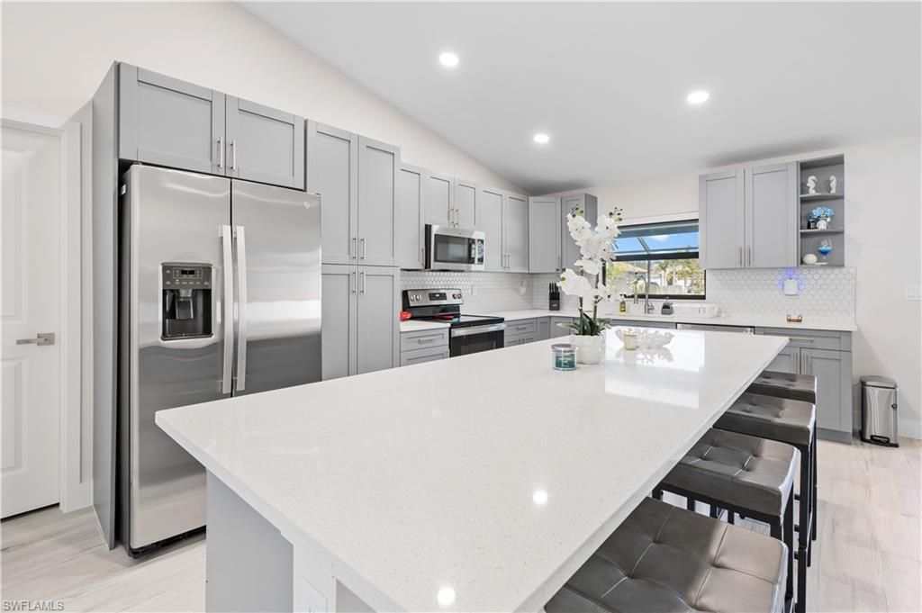 2817 SW 3rd St, Cape Coral, FL 33991 Photo