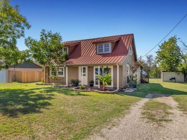 710 S Spears Street, Alvarado, TX 76009