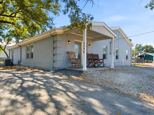 5098 Fairview, Millsap, TX 76066